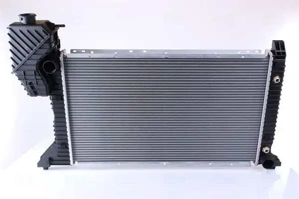 NISSENS 62686A Radyatör A9015003400