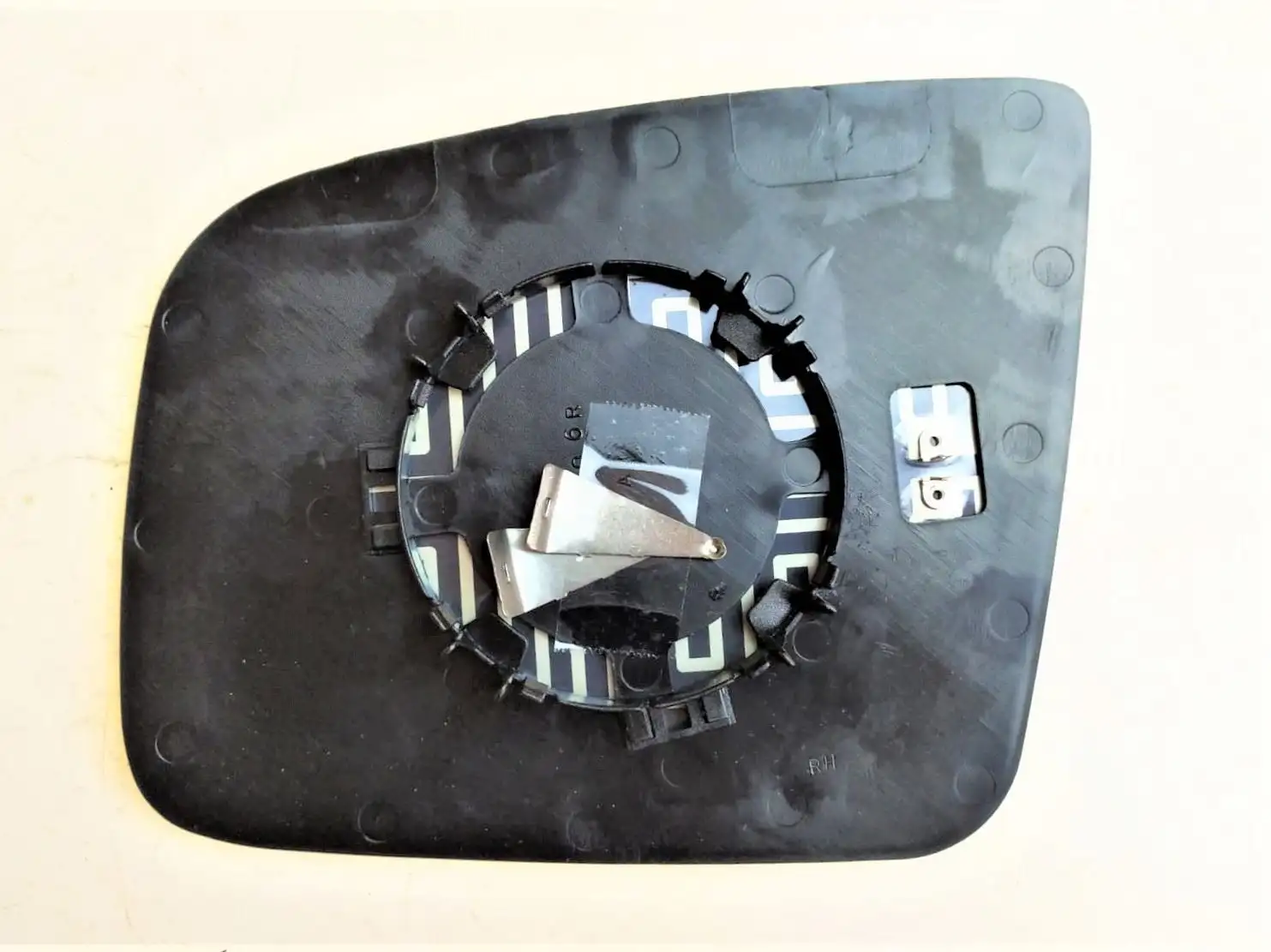 ART MG009.9537 Dış Ayna Camı (Sağ) A0028114233